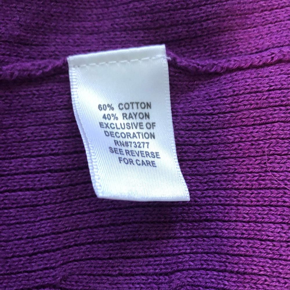 Cute 🥰 Purple Sweater - Picture 5 of 5